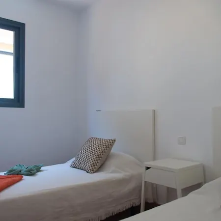 Miramar Stunning Sea View - 2 Bedrooms, Wifi, Pool Сasa de vacaciones