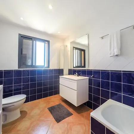 Miramar Stunning Sea View - 2 Bedrooms, Wifi, Pool Сasa de vacaciones Caleta de Fuste