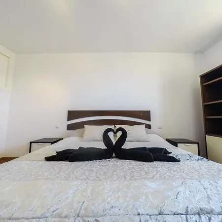 Сasa de vacaciones Miramar Stunning Sea View - 2 Bedrooms, Wifi, Pool